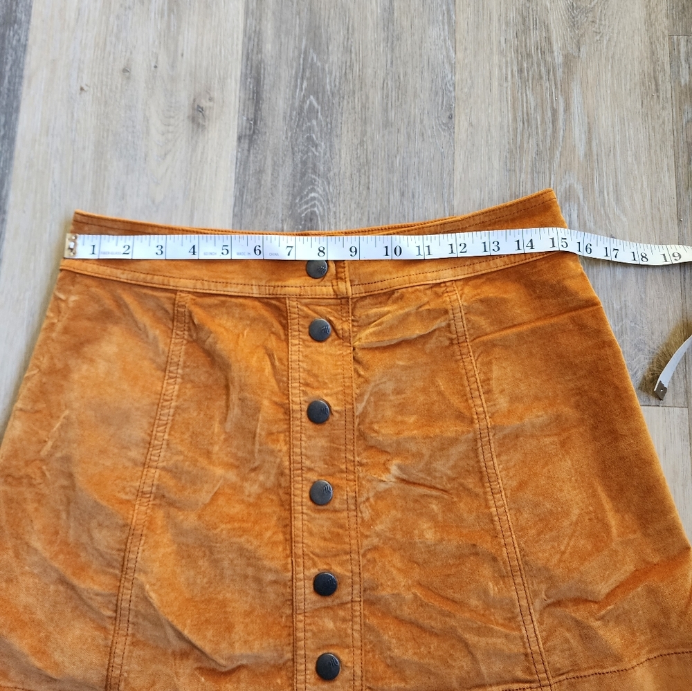 Velveteen A-Line Mini Skirt Button-Front Edition - Picture 6 of 14